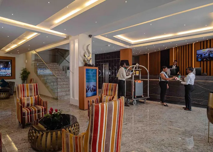 Oak Plaza Hotels East Airport